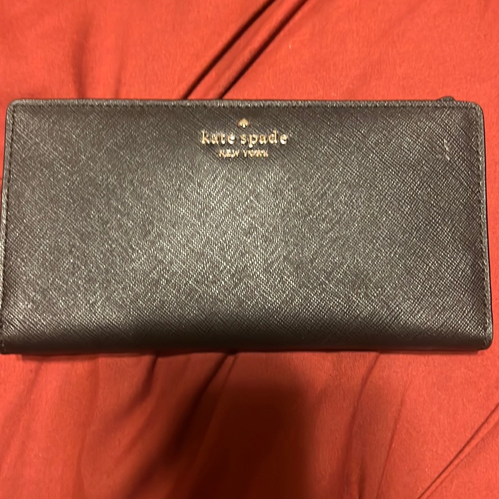 Kate spade wallet Great condition used only twice